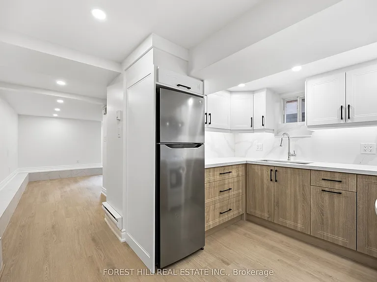 54 Gwynne Ave #BASEMENT — Photo 8