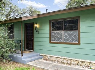 421 W Clark Dr, Canyon Lake, TX 78133