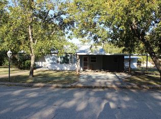 1916 Brazos St, Coleman, TX 76834