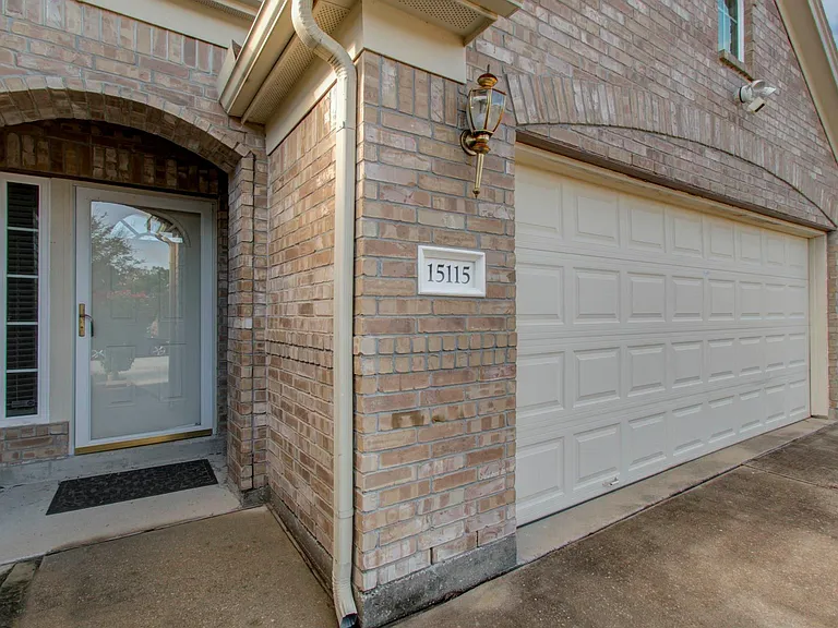 15115 Russet Bend Ln — Photo 5