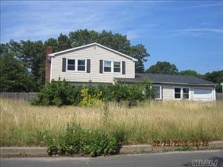 2nd image of 16 Wycomb Pl