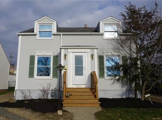 6115 Stanbury Rd, Parma, OH 44129