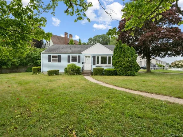 1059 Ocean Avenue, New London, CT 06320