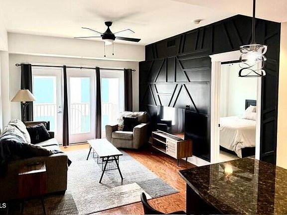 3rd image of 222 Glenwood Ave APT 412