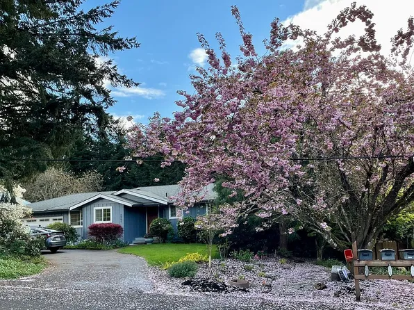 2960 NW Pineview Dr, Albany, OR 97321