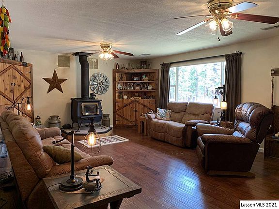 3rd image of 699-260 Eagle Dr