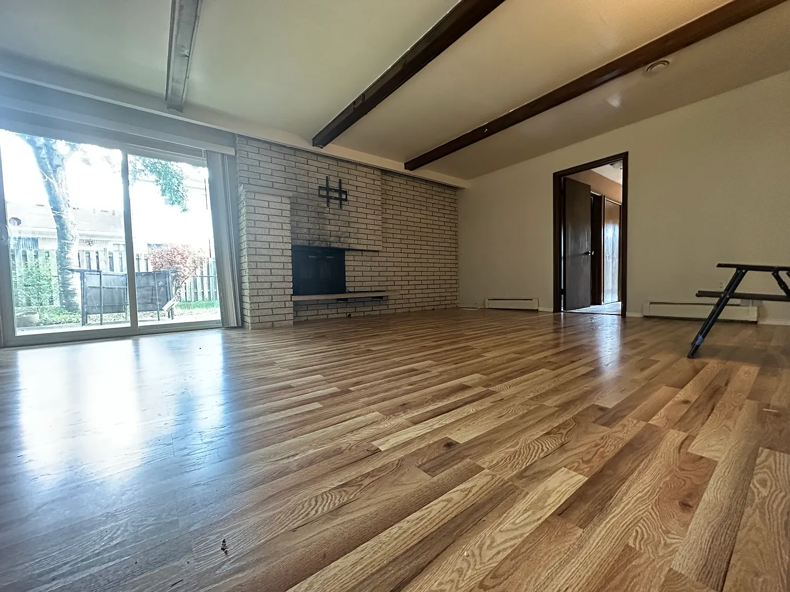 4 bed, 2236 sqft, $2,500 — Photo 4