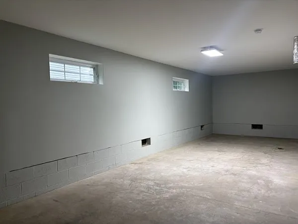 2141 Wooddale Ln — Photo 20