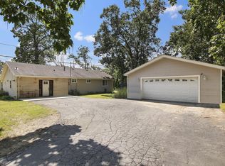 7546 Shorewood Dr, Salem, WI 53168