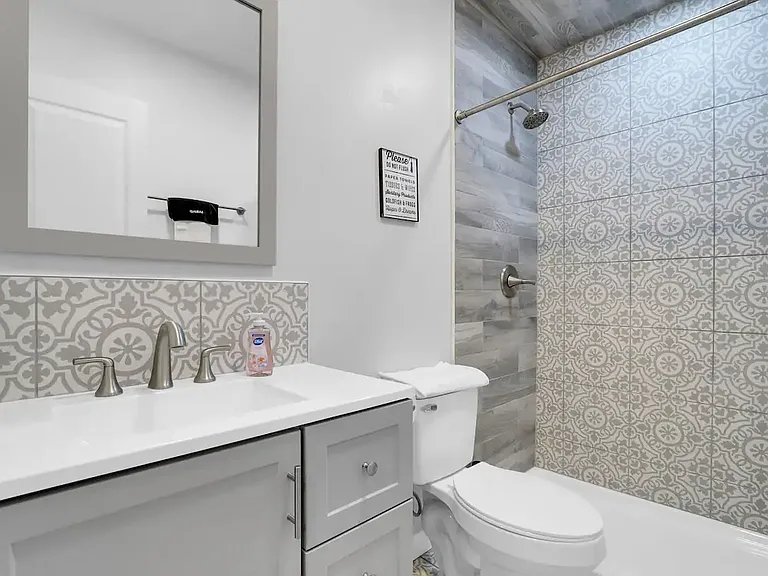 Full Bathroom