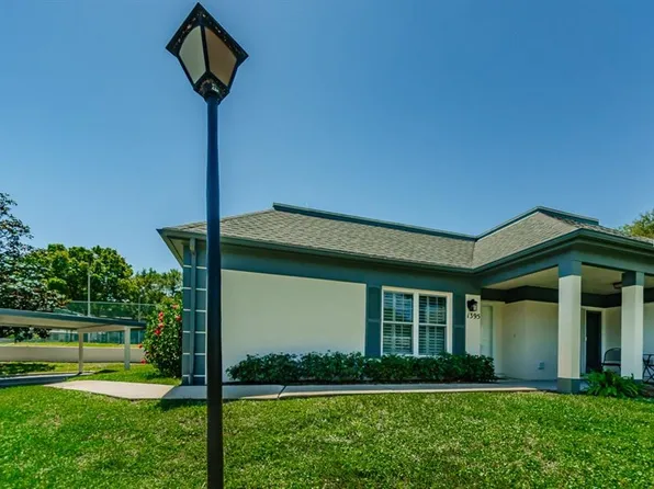 1395 N McMullen Booth Rd, Clearwater, FL 33759
