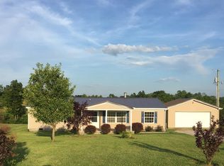 7018 Lake Ridge Dr, Maysville, KY 41056