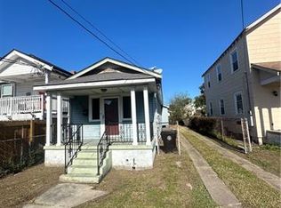 2525 Elder St, New Orleans, LA 70122
