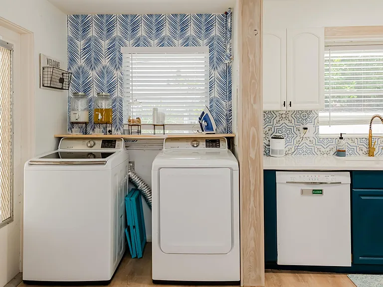 2445 Constitution Blvd — Photo 33