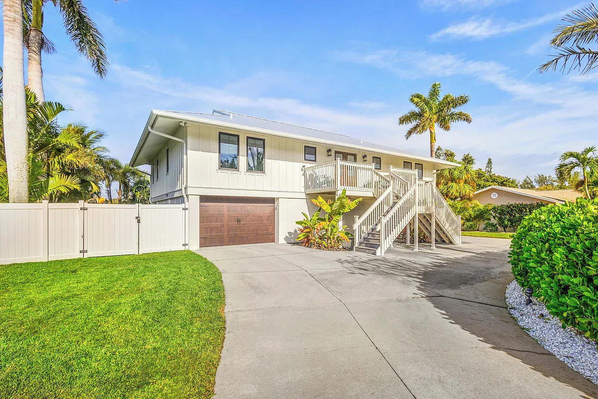 3 bed, 2.5 bath, 1730 sqft, $11,000 — Photo 4