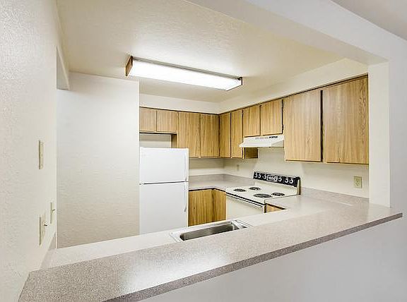 5th image of 14118 73rd Pl NE #L205