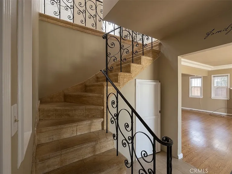 3907 Edgehill Dr — Photo 41