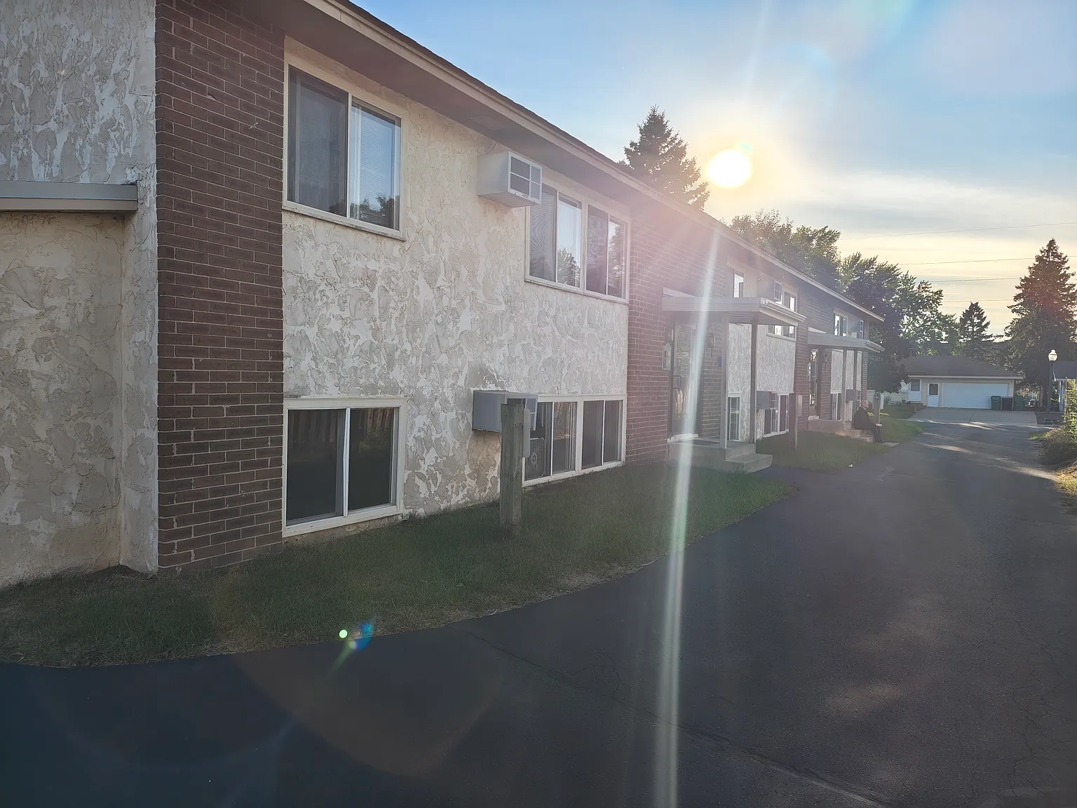 1 bed, 585 sqft, $900 — Photo 2