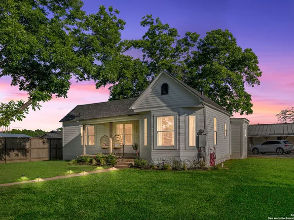 703 E Highway St., Fredericksburg, TX 78624