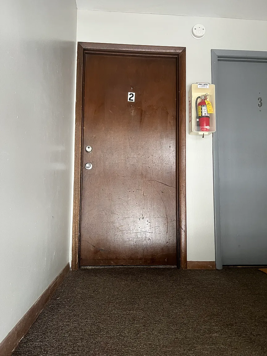 2440 Shaker Ct photo 1