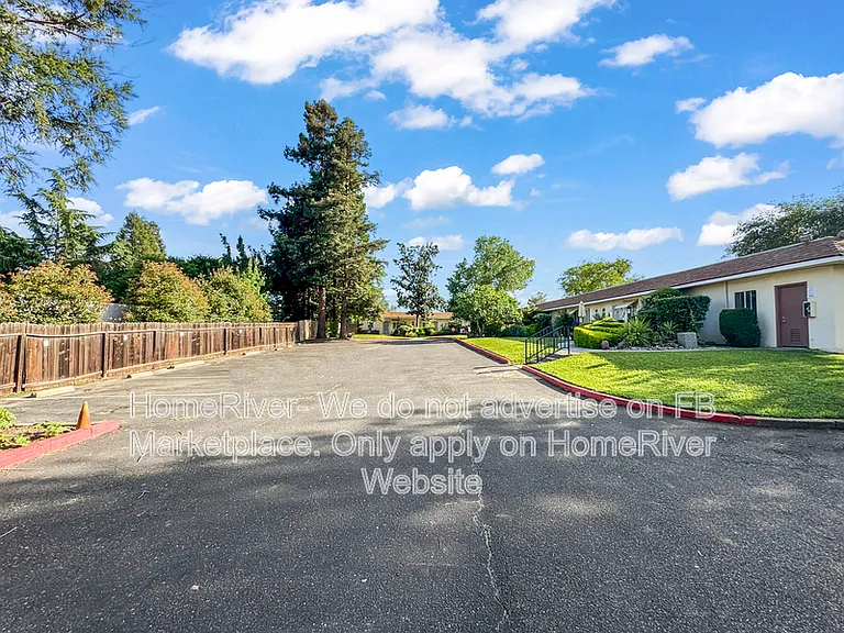 9448 Orangevale Ave #7 — Photo 5