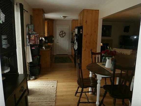 4th image of 3386 N Dayton St