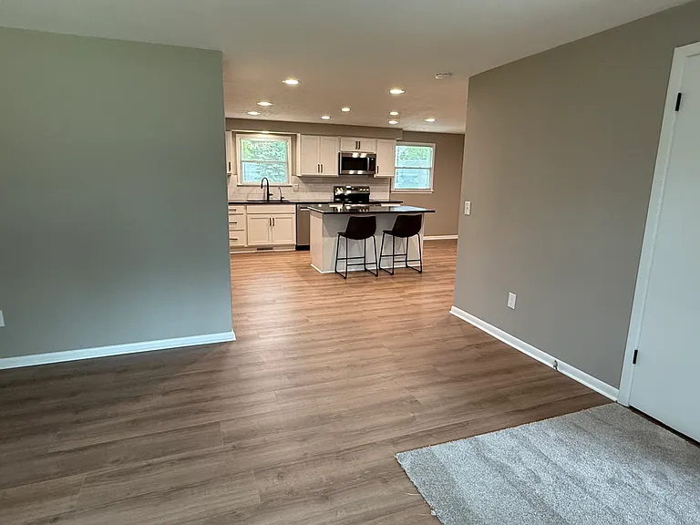 8122 Oyler Cir NW #8122 — Photo 3
