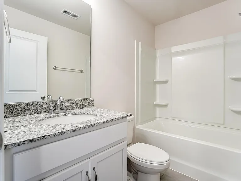 Upstairs bathroom 2