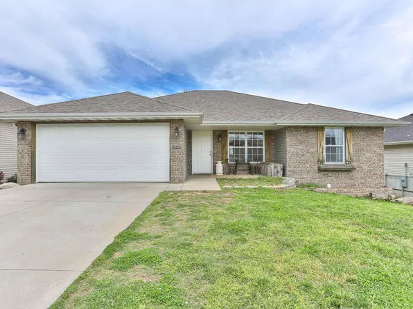 2046 S Pebbleridge, Springfield, MO 65807