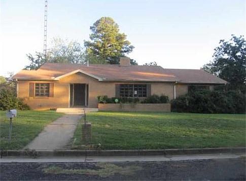 1st image of 104 Peterson Pl