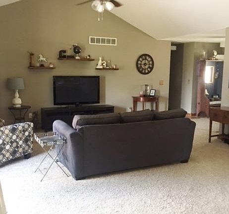 3rd image of 6202 Otter Creek Dr