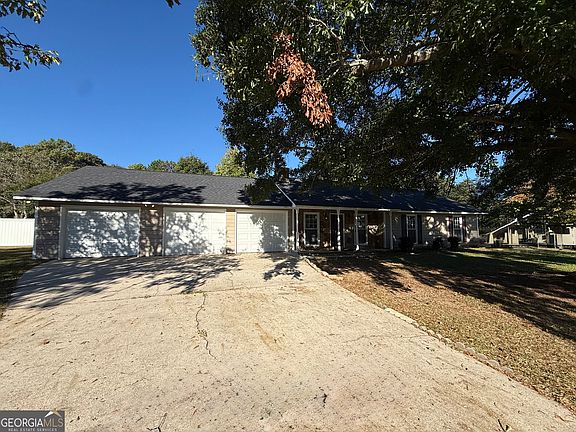 4th image of 201 Merrill Dr