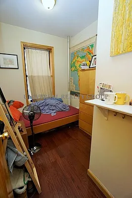 Rented by Universal Realty Group | media 21