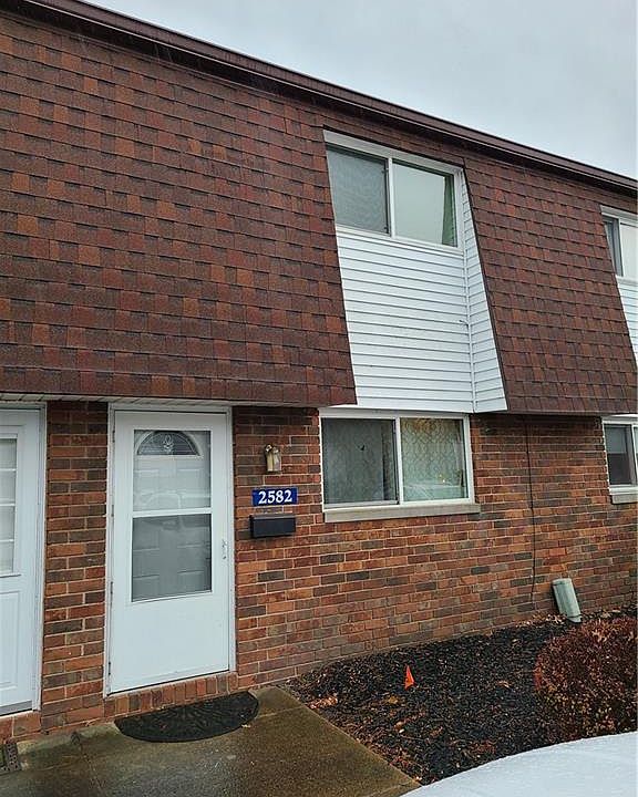 1st image of 2582 Shakespeare Ln