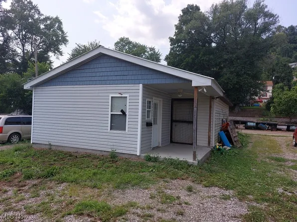 327 Market St, Brilliant, OH 43913
