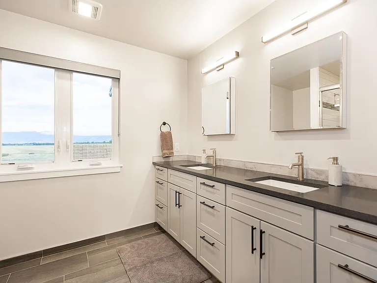 702 Circle F Trl #B — Photo 26
