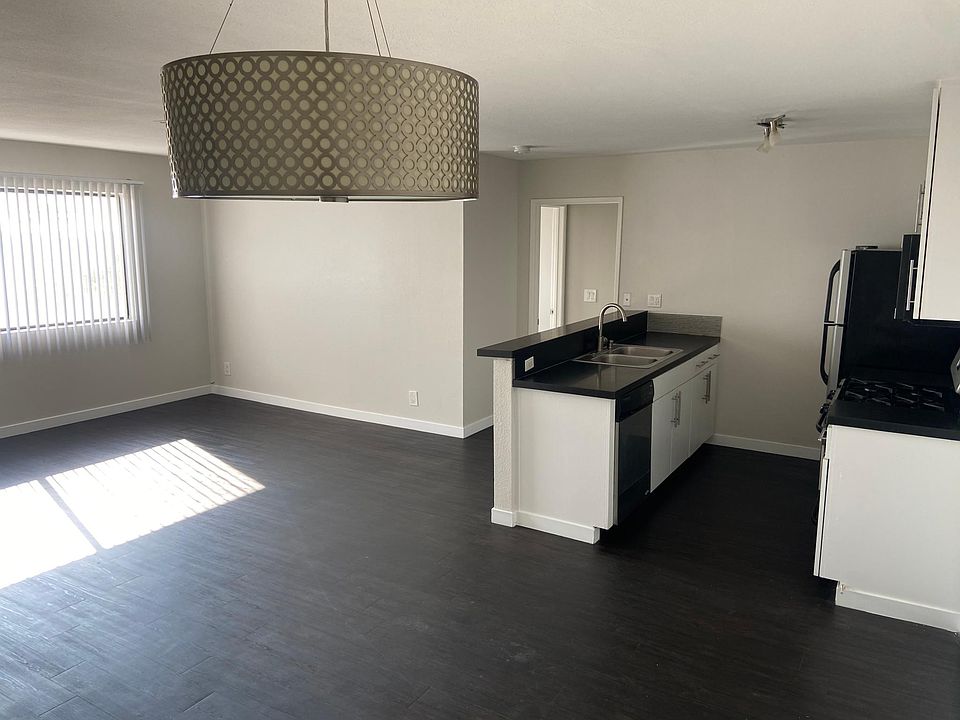 1st image of 1400 N Edgemont St #311