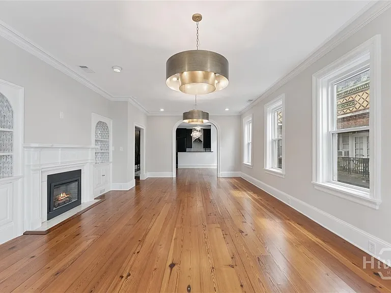 24 E Liberty St #73&83 — Photo 38