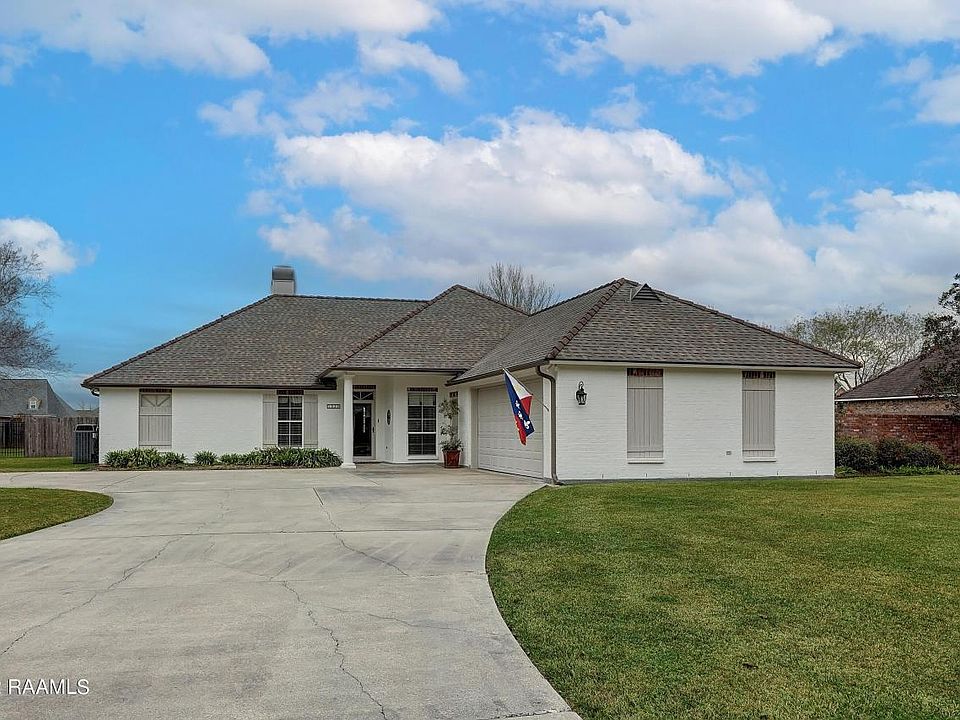 1st image of 1029 Bear Creek Cir