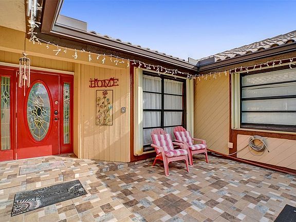 2nd image of 10949 NW 1st Mnr #10949