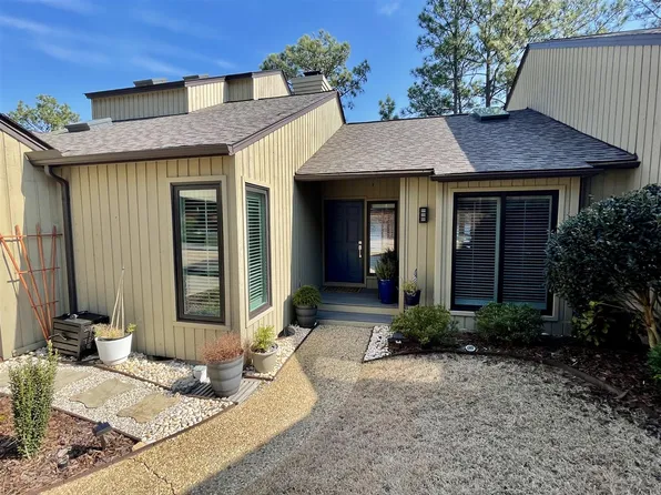 7 Lake Pinehurst Villas Rd, Pinehurst, NC 28374