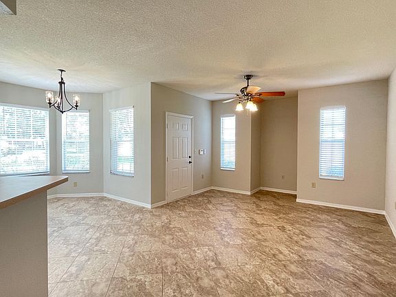 3rd image of 170 SW Peacock Boulevard #36-104