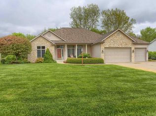 292 S Hunters Rdg, Warsaw, IN 46582