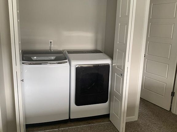 4th image of 8322 175th St E