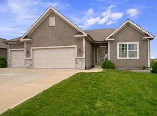 1228 NW 95th St, Kansas City, MO 64155