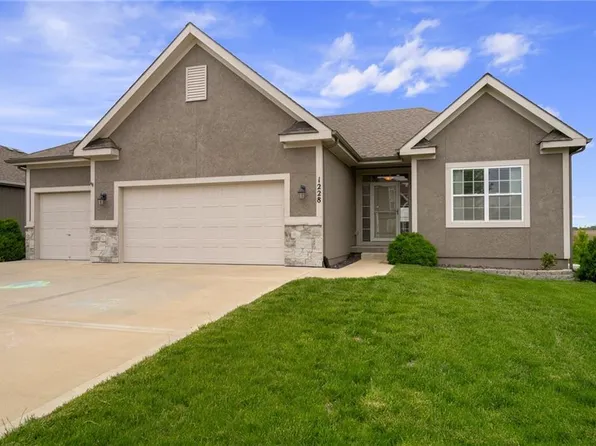 1228 NW 95th St, Kansas City, MO 64155