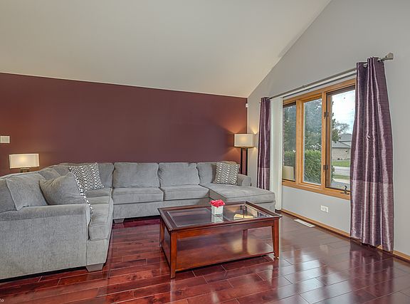 3rd image of 14842 S Harrison Ave