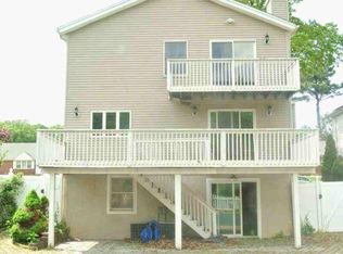 700 Elm St, Maywood, NJ 07607