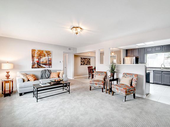 4th image of 1504 Hendola Dr NE