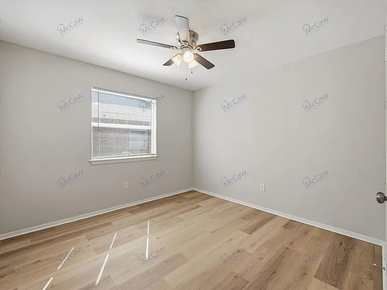 3833 Finley Rd — Photo 11